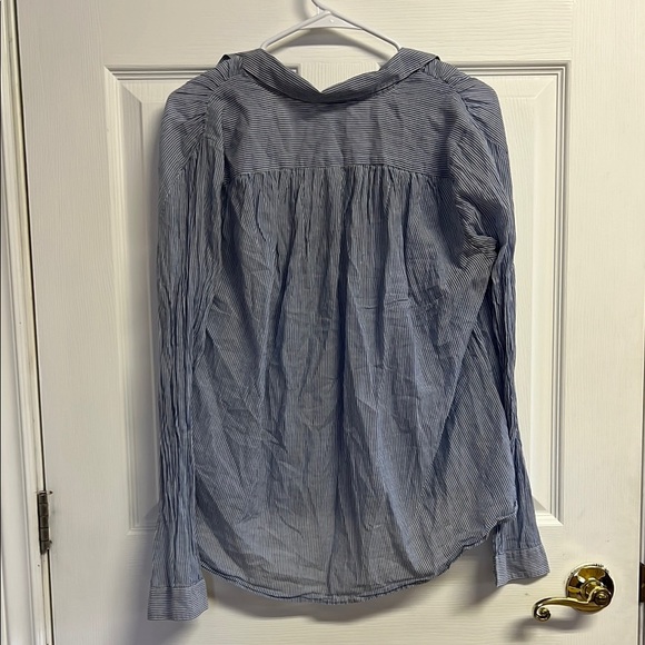 J. Crew Casual Button Down Shirt in Light Blue-Gray Relaxed Fit - Picture 4 of 4